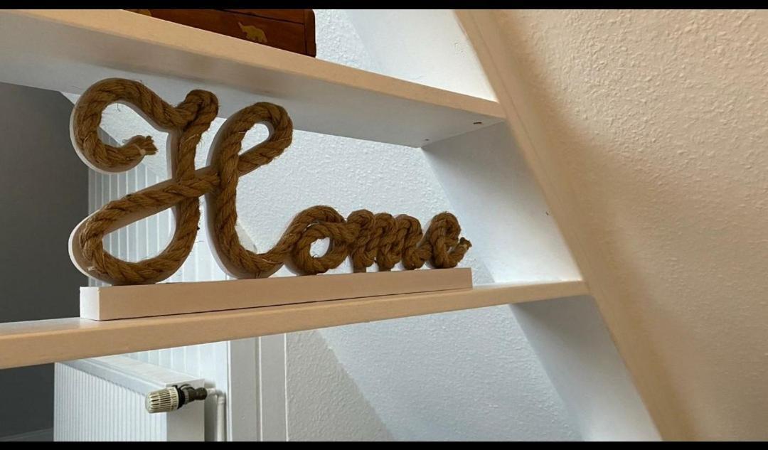 *To Hus* Wohnung Am Rande Von Jever Zewnętrze zdjęcie