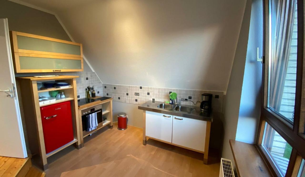 *To Hus* Wohnung Am Rande Von Jever Zewnętrze zdjęcie