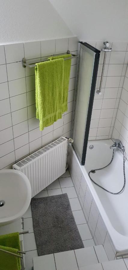 *To Hus* Wohnung Am Rande Von Jever Zewnętrze zdjęcie